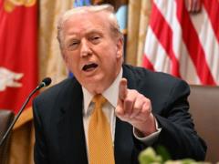 Трамп пообещал по $2 тысячи каждому американцу
