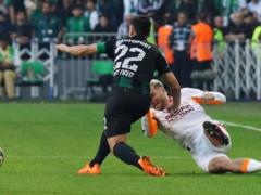 Turkish football has a huge scandal: over a thousand people are sidelined through bets
