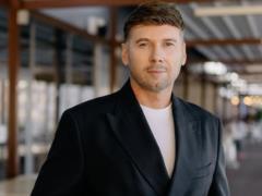Алексея Комаровского дважды звали в «Холостяк»: почему он отказался