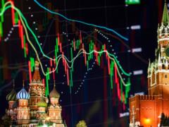 Деньги давно закончились: россиян могут лишить депозитов и пенсий
