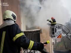 В Киеве из-за взрыва зарядной станции загорелась квартира