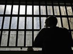 Генпрокурор предлагает пожизненное заключение за преступления против детей в Украине