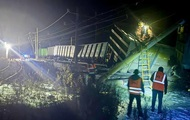 В России разрушено железнодорожное полотно после схода локомотива