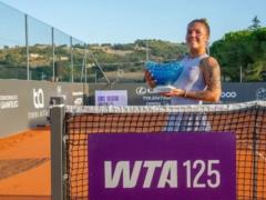 Oliynikova made it to the semifinals of the WTA 125 tournament in Chile