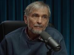 В войне приходит осознание смысла жизни : актер Олег Стефан рассказал свою историю музею  Голоса Мирных  Фонда Рината Ахметова