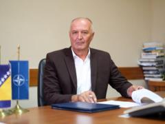 Босния и Герцеговина отказала в посадке самолету с главой МИД Венгрии