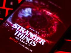 Netflix  упал  во время премьеры пятого сезона  Очень странных дел 