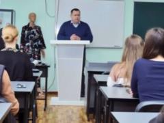 Присоединились более тысячи студентов и лицеистов: мэр Днепра Филатов провел лекцию об опыте сотрудничества с Японией