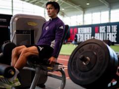 Manchester United has reduced the number of personnel increases