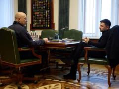Зеленский: Пора менять основные документы по обороне Украины