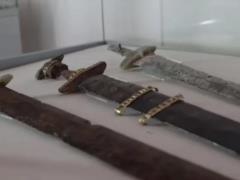Крупнейшая археологическая коллекция в истории: Украине передали более 7 тысяч артефактов