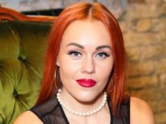 Елена Тополя на фоне развода с мужем ответила на провокационный вопрос о любовнике