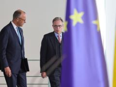  Репарационный кредит : Мерц лично поехал убеждать Бельгию
