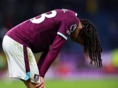 Gravec of the Premier League suspended for 4 matches for spitting on a sports fan