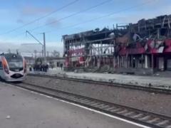 UZ resumed train traffic through Fastov and showed the destroyed station: video