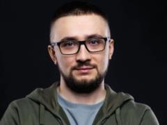 Это создает  колесо лжи , которое увеличивает потери: Стерненко назвал основные проблемы украинской армии