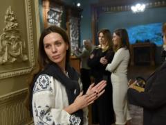 Рождественский сад ожил: в Киеве открылась выставка с фантастическими существами и оберегами
