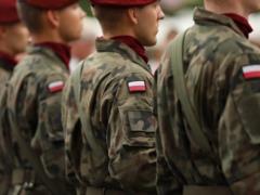 В Польше резко выросла поддержка возвращения военного призыва