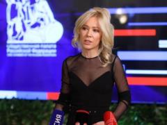 В РФ пожаловались, что российские дети массово стремятся уехать из страны