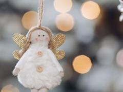 Елочные талисманы для каждого знака зодиака: чем лучше украсить зеленую красавицу в 2026 году
