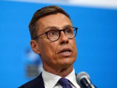 Переговоры о мире в Украине ведутся над тремя отдельными документами — президент Финляндии