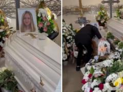 В Тернополе попрощались с 35-летней женщиной и ее маленькой дочкой, которых убила Россия. Фото и видео