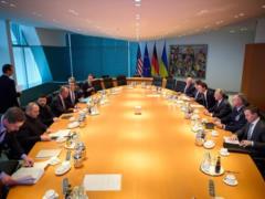 Украина и США продолжат переговоры в понедельник - СМИ