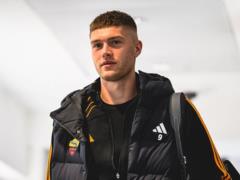 Довбик може переїхати в АПЛ