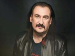Любовь из школы и скромная муза: что известно о женах Степана Гиги, которые держались в тени