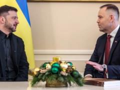 Навроцкий подарил Зеленскому книгу о Волынской трагедии