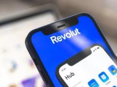Украинцам дали 60 дней: Revolut принудительно закроет счета клиентов
