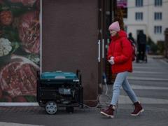 В некоторых районах начались аварийные отключения