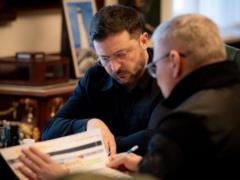 Китай помогает РФ наносить удары по энергетике - Зеленский
