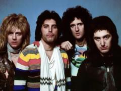 Queen впервые обнародовали рождественскую песню, записанную еще в 1974 году