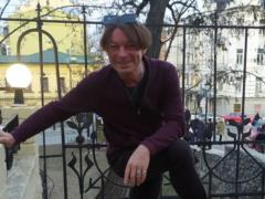 В Киеве ушел из жизни легендарный ведущий  Еников-беников  Анатолий Суханов