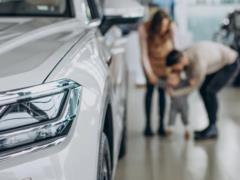Украинцы купили аномальное количество новых авто: сколько стоит самая популярная модель