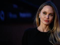 Анджелина Джоли планирует покинуть США и переехать в Европу - инсайдер
