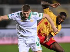 Roma lost Lecce with a goal and an injury to Dovbik