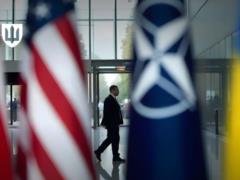 Украинцы больше доверяют Европе, чем США - опрос