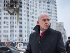  Путин говорит о мире, но усиливает эскалацию : Хили посетил место прилета российского  Шахеда  в Киеве.
