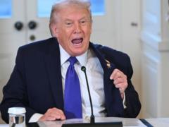 Трамп: Мы собираемся что-то сделать с Гренландией