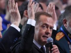 Медведев заговорил о  присоединении  Гренландии к России