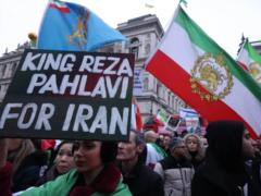 Посланник Трампа тайно встретился с иранским кронпринцем в изгнании