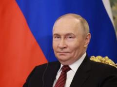 Сенатор США: заявления Трампа по Гренландии выгодны Путину