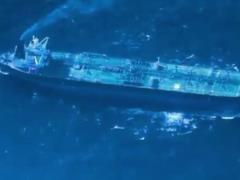 США захватили в Карибском море танкер теневого флота РФ: все подробности.