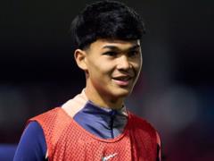 PSG agrees to transfer Dro z Barcelona