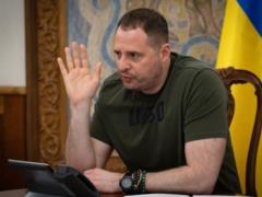 Ермак восстановил право на адвокатскую деятельность