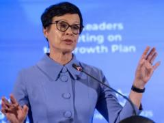  Это гораздо больше, чем война , — комиссар ЕС прокомментировала удары России по Украине