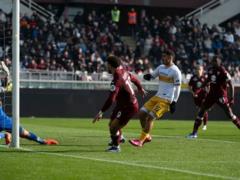 Torino beat Lecce minimally