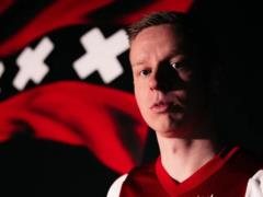  Аякс  объявил о подписании футболиста сборной Украины Зинченко